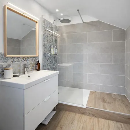 Accueillant & Confortable - Ideal 2-4 Pers דירה